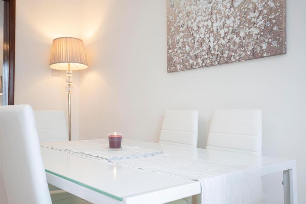 3 Bed House/Garden/Wi-Fi/Parking/Central Location Βίλα Γκίλντφορντ Εξωτερικό φωτογραφία